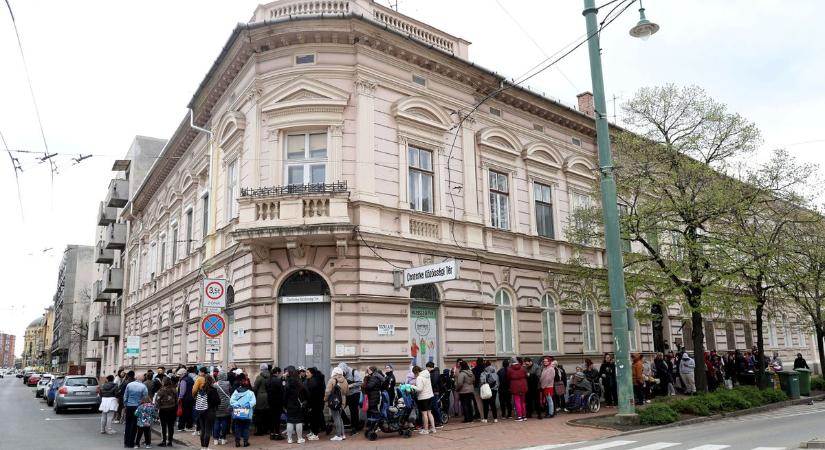 Húsvéti adományosztás: több száz rászorulón segítettek Szegeden