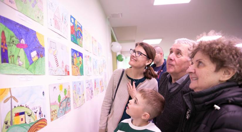 Gyerekek rajzolták meg a jövő mezőgazdaságát – díjazták a legkreatívabb alkotásokat Kecskeméten  fotók