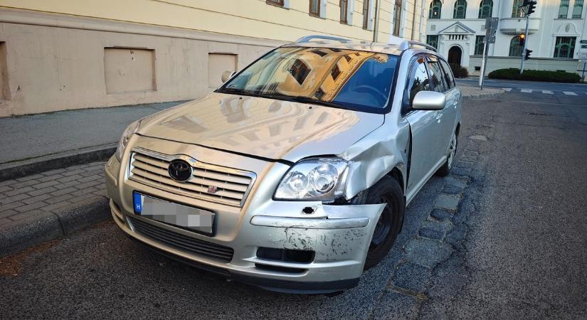 Már megint baleset Szombathelyen: Egy ember megsérült