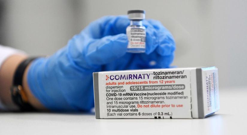 Bajban a románok: több száz millió eurót kell fizetniük a Pfizernek az oltásokért