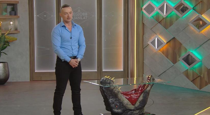 Több millió ember előtt robbantja fel dínó szobrait A legjobb ajánlat eladója