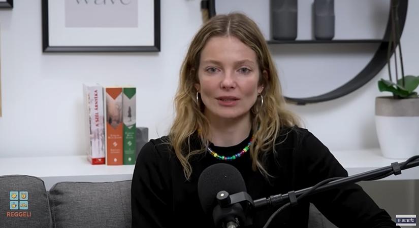 Mihalik Enikő az anyagi helyzetéről: „A bank hívott, azt mondták, ‘annyira sok a pénz a számládon…’”