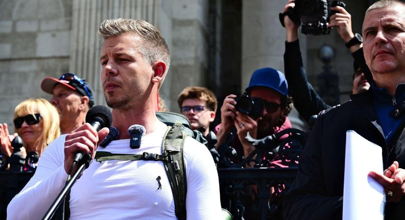 Példátlan eset szakította meg a Tisza országjárását, olyan videó terjed, ami csak április elsején készülhetett