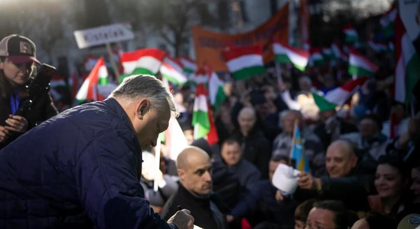 Orbán Viktor: Mai célállomás Szombathely!