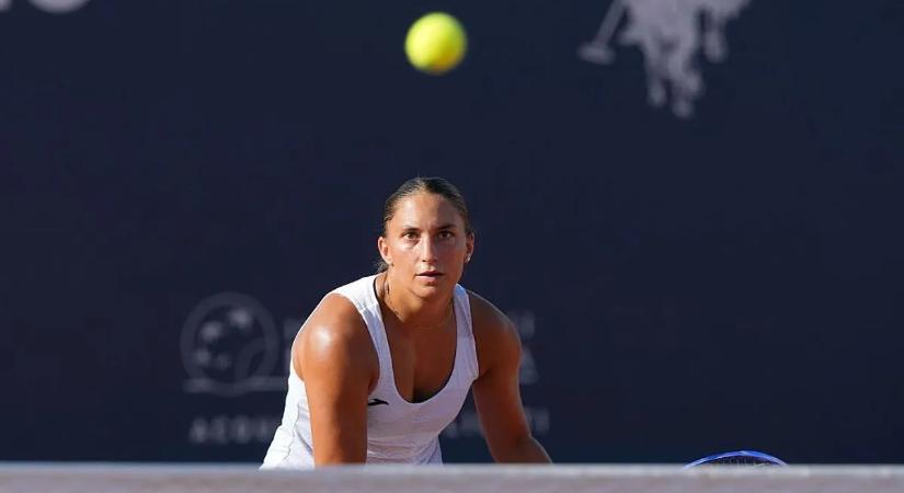 Udvardy párosban is negyeddöntős a bogotai WTA-tornán