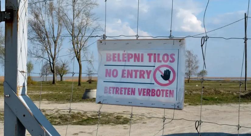 Elindultak a munkagépek, mondta a Fertő tavi miniszteri biztos, de nyolc év után sem lesz strand a tónál