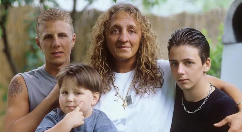 „Most meg akarom puszilni a kisfiam homlokát” – Sosem hallott, megható történetet idézett fel Galambos Lajos Zámbó Jimmyről