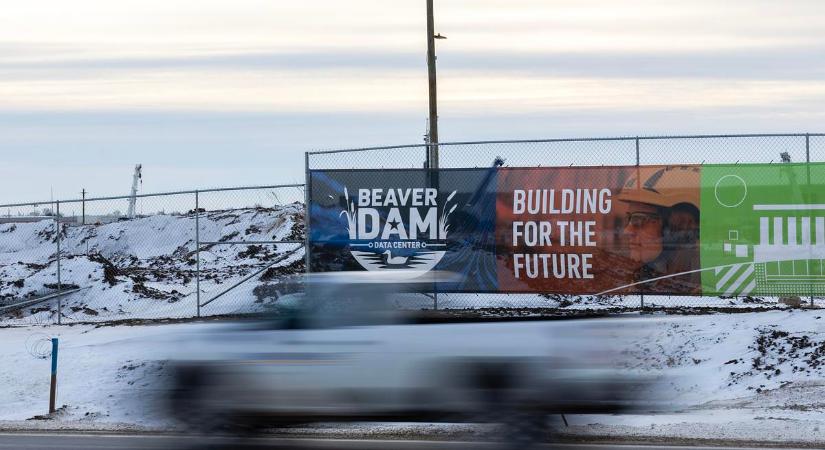 Milliárdos földszerzések és néma csend: az AI sötét titka