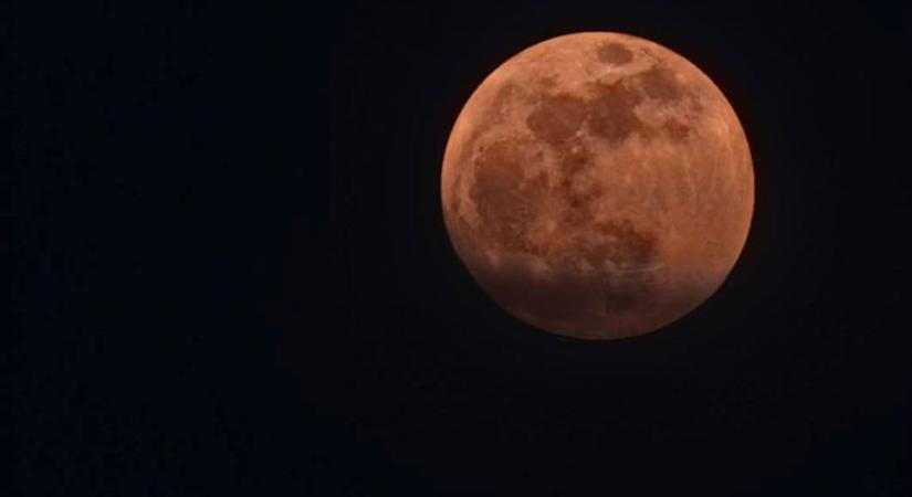 "Elkaptuk" a teliholdat! Nézze meg a gyönyörű olvasói fotót!