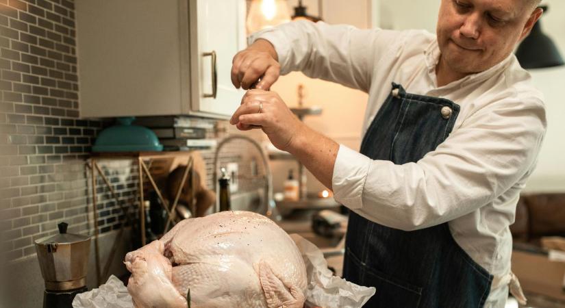 Eltűnőben van az étlapokról, mégis sorban állnak érte a kereskedők