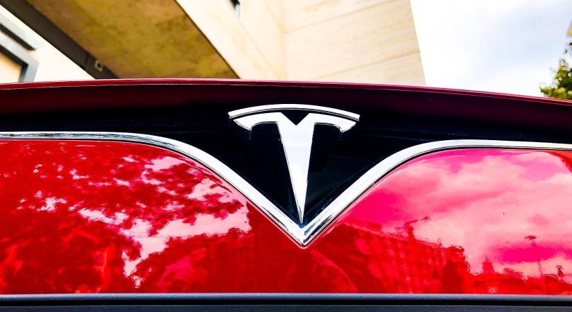 Főnixként éled fel hamvaiból a Tesla, megtöbbszörözte eladásait