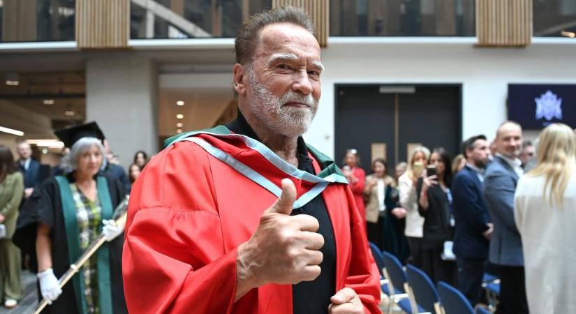 Arnold Schwarzenegger díszdoktori címet kapott Észak-Írországban