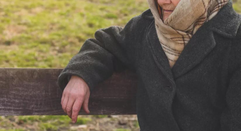 Egy 90 éves nénitől akart szekrényt venni a 15 éves srác: amit ezután tett, borzalmas