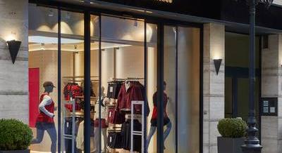 Megnyitotta első magyarországi üzletét a lululemon sportmárka