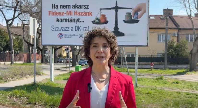 Hatalmas országos plakátkampányt indít a DK a a Fidesz-Mi Hazánk koalíció ellen