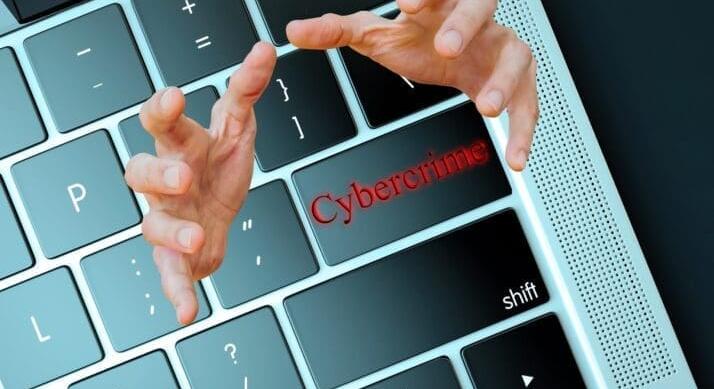 „Halállista” a darkneten – Vádat emeltek a német politikusokat célba vevő terrorista ellen