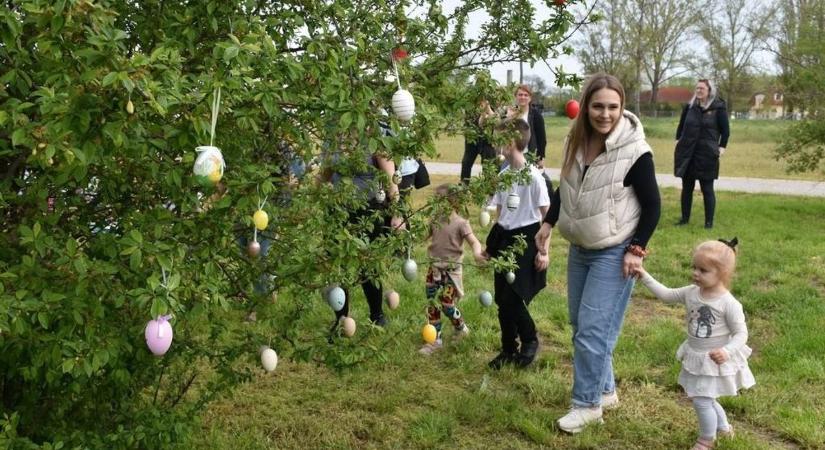 A nyuszik már a kertek alatt járnak – ünnepi hangulatot idéznek a programok a Jászkunságban