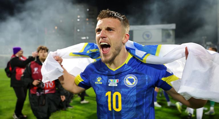 Ingyen sör mindenkinek! A vb-re kijutó futballista csapata összes szurkolóját meghívja