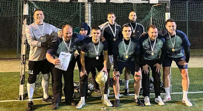 Tavasz-kupa: ezüst után arany az Universal Leasing csapatának