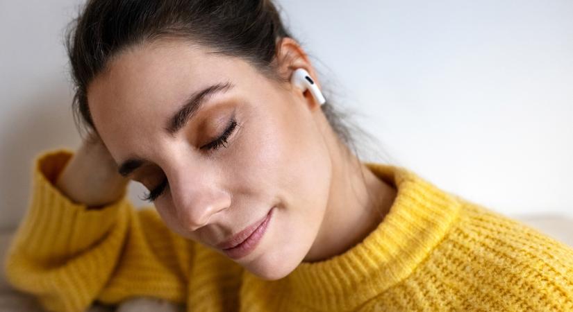 „A Bluetooth fejhallgató olyan, mintha mikrót tennél a fejedre” – szakértő a vezeték nélküli eszközök veszélyeiről