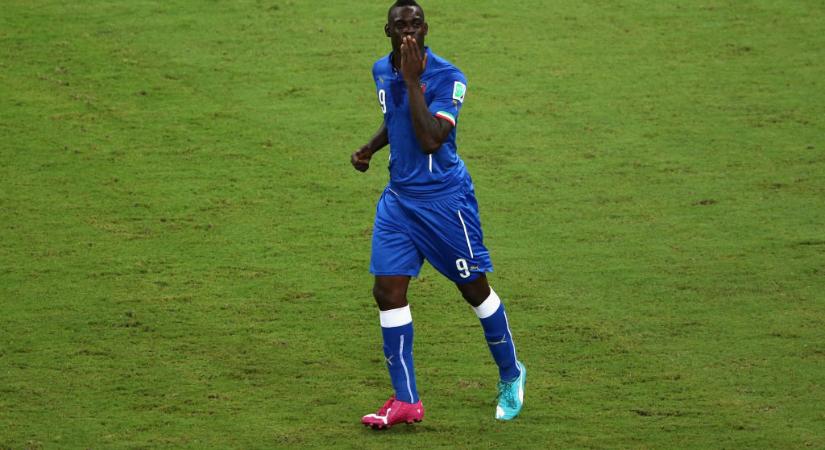 Olaszország: Mario Balotelli sem akart kimaradni a kritikákból!