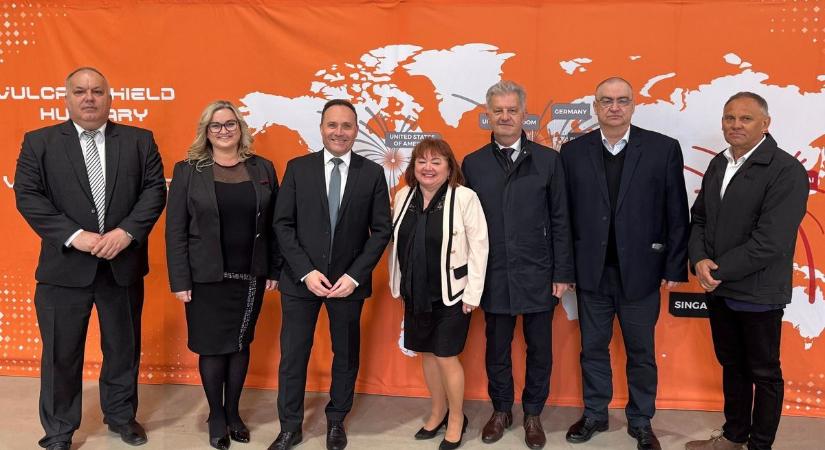 Micsoda nap: letették az új magyar óriásgyár alapkövét a vidéki nagyvárosban, több ezer munkahely jön létre - a jövő elkezdődött