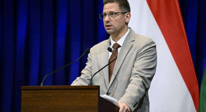 Gulyás szerint Szabó Bence és Gundalf ügye a Tisza és a „balliberális sajtó” próbálkozása, hogy eltereljék a figyelmet Panyi Szabolcs ügyéről