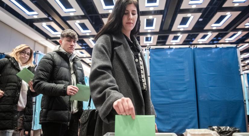 Már több mint 87 ezren vannak a külképviseleti névjegyzékben, Londonban szavaznának a legtöbben