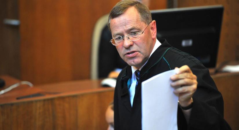 Jogerősen nyert Ruttner György a Magyar Nemzet és a Mandiner ellen, de jönnek még perek