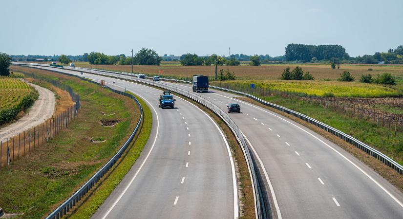 Hamarosan új négysávos útszakaszt kap a Dunántúl a mohácsi híd projektjében