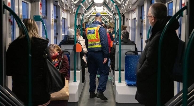 Ennyien buktak le jegy nélkül a BKK járatain