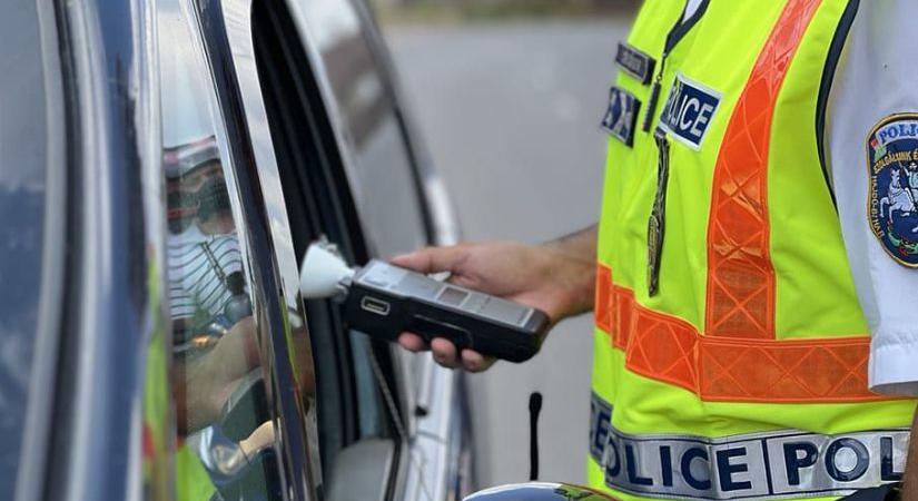 Részegen, jogosítvány nélkül vezetett Debrecenben