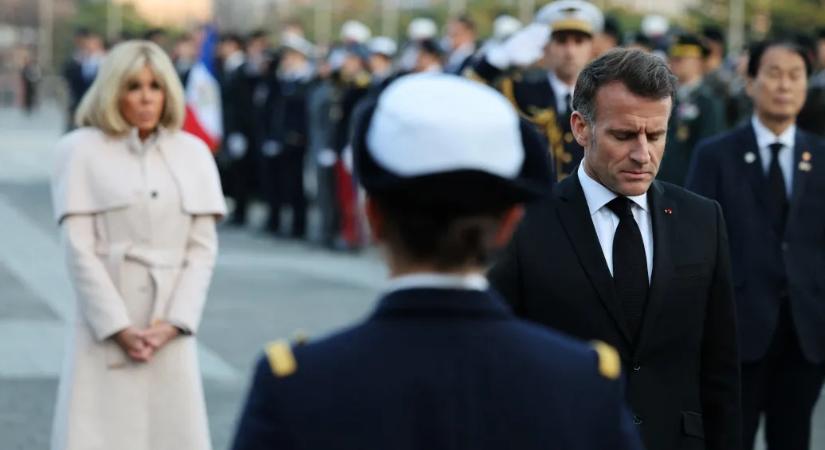 Trump most Macronon gúnyolódott, aki szerinte „még mindig lábadozik” a feleségétől kapott ütésből