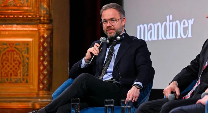 Orbán Balázs: Vérlázító, amit a magyarok torkán le akarnak tolni