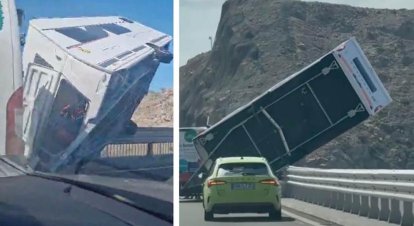 Lakókocsit borított a brutális szél az Adrián