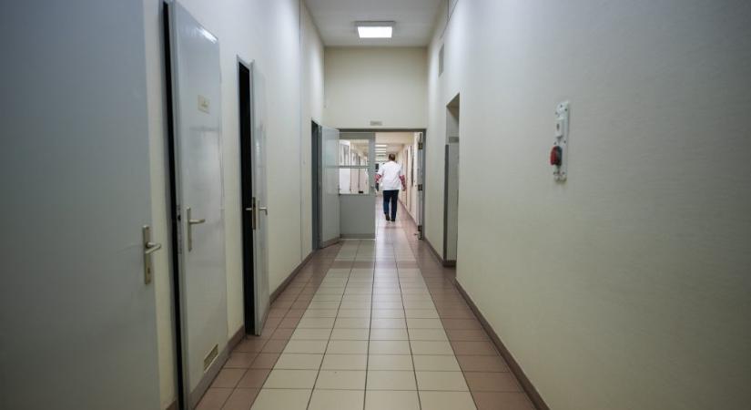 Kórházi várólisták: kettészakadt az ország