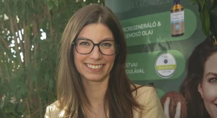 Különleges képekkel kedveskedett Stohl Luca, a kislányától te is elolvadsz