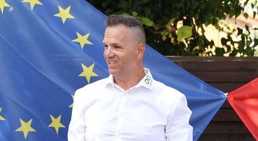 Folyamatos botrányok között zajlik Magyar Péter siófoki jelöltjének kampánya