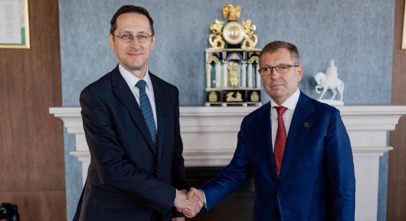 Máig nem sikerült eladni a Matolcsy-féle MNB balatoni luxusnyaralóját