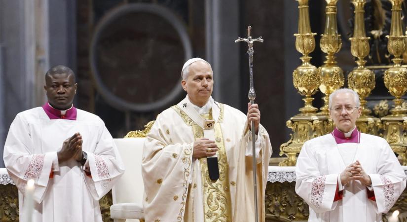 Jézus mutat irányt a világot pusztító hatalmak küzdelmében – mondta XIV. Leó pápa a krizmaszentelési misén