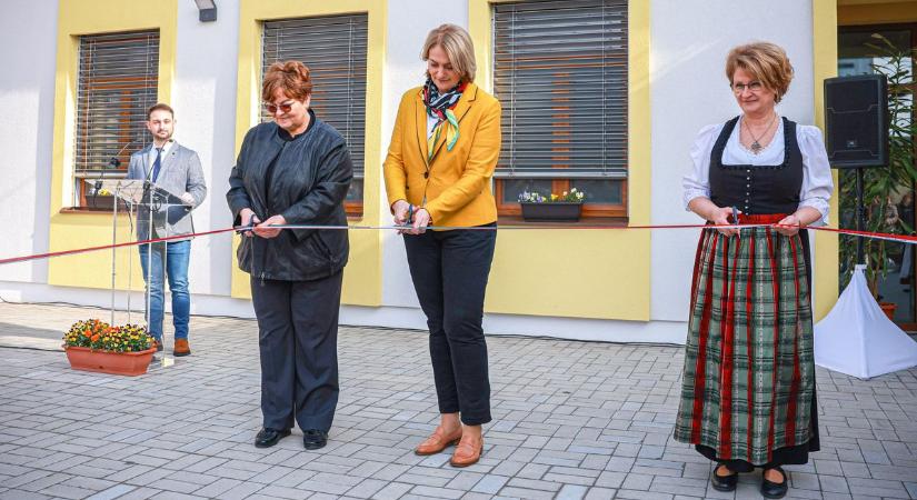 Közel félmilliárdos fejlesztés Bonyhádon – teljesen megújult a Malom Óvoda (képgalériával)