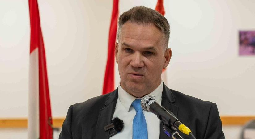 Botrány: jelentős vagyoni hátrányt okozó költségvetési csalás bűntette miatt nyomoznak a tiszás Csatári Ernő ellen