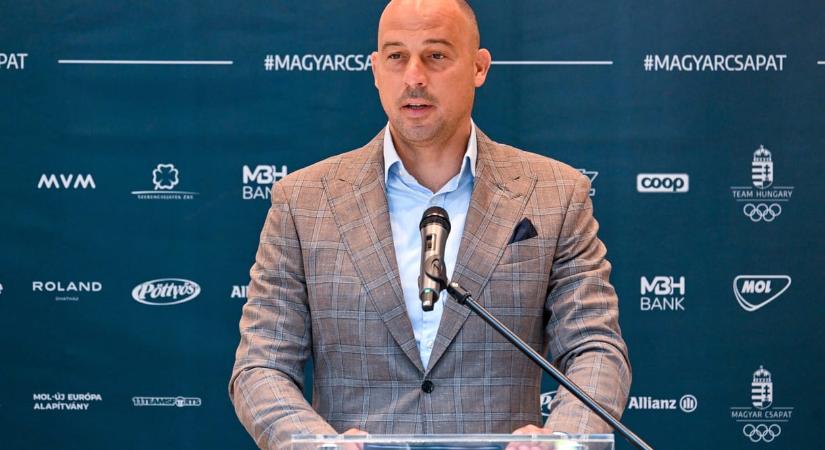 Schmidt Ádám ötlete nyomán 10-14 éves diákoknak szóló életmódkönyvet adnak ki