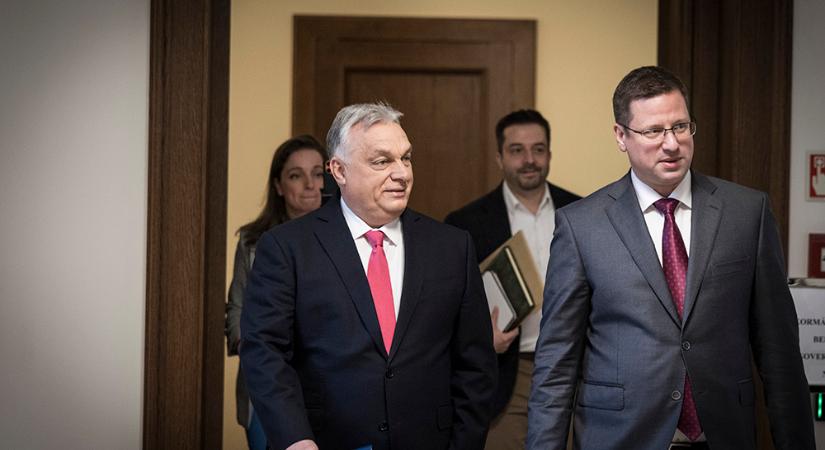 Az Európai Bizottság a védett üzemanyagár azonnali megszüntetésére szólította fel a magyar kormányt