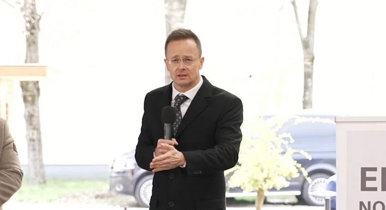 Szijjártó Péter reagált a Török Áramlatot ért támadásra