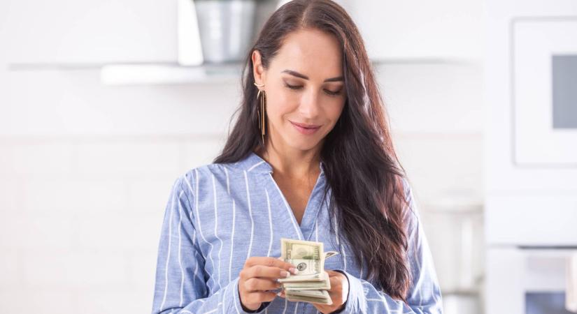 Kiszivárogtak a fizetések: volt pincérek és tanárok keresnek milliókat ebben a szektorban