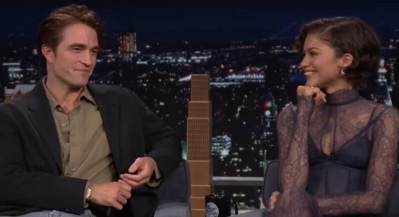 Zendaya és Robert Pattinson zsinórban három filmben játszottak együtt és még tudnak nevetni – videó