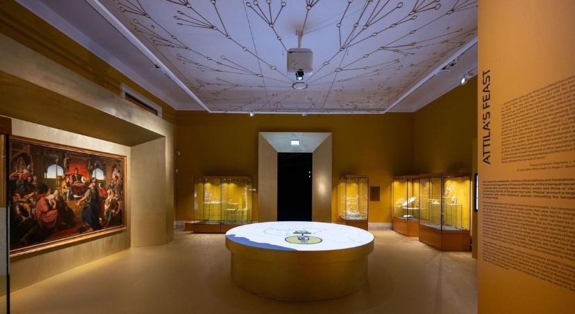 A szegedi aranykehely bűvöletében: már az ötvenezredik látogatót köszöntötték a hun tárlaton