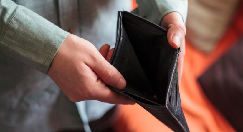 Váratlanul csap le a magyarokra a százezres teher: rengeteg családnál okoz álmatlan éjszakákat a probléma