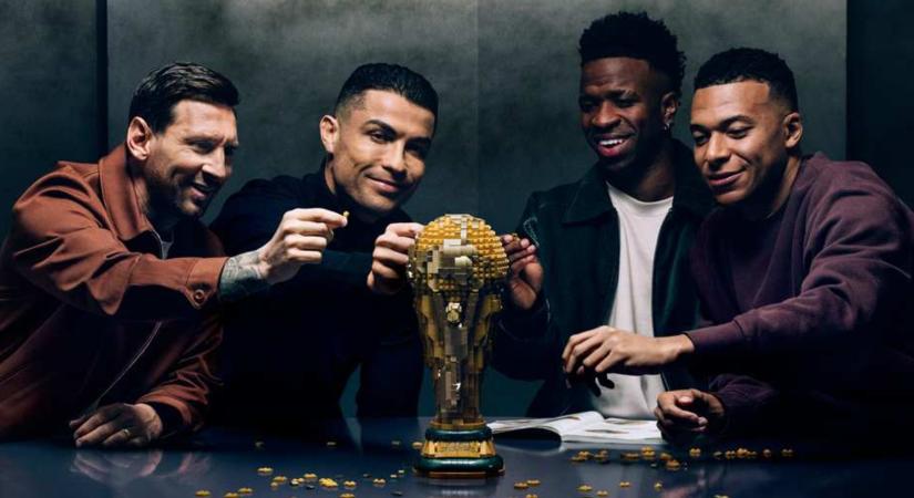 Messi, Ronaldo, Mbappé és Vini Jr. közösen építi a LEGO világbajnoki trófeáját, és végre minifigurák formájában is kirakhatjuk őket a polcra hamarosan